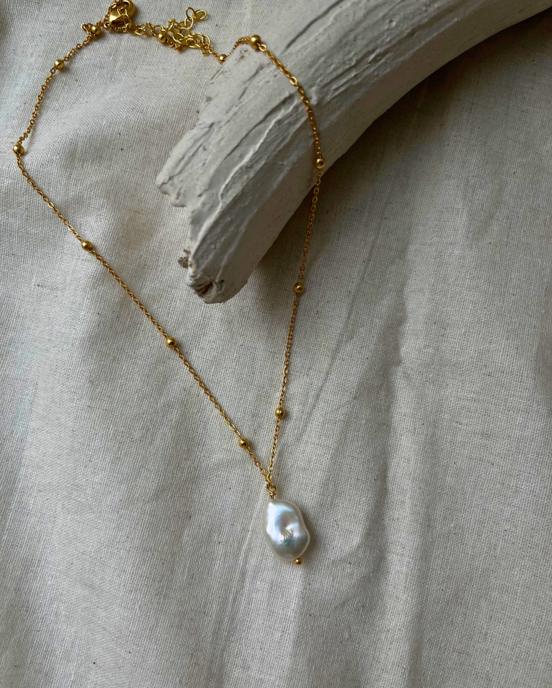 18k Gold dipped freshwater pearl necklace with a single freshwater pearl pendant  handmade by A Creator's Studio