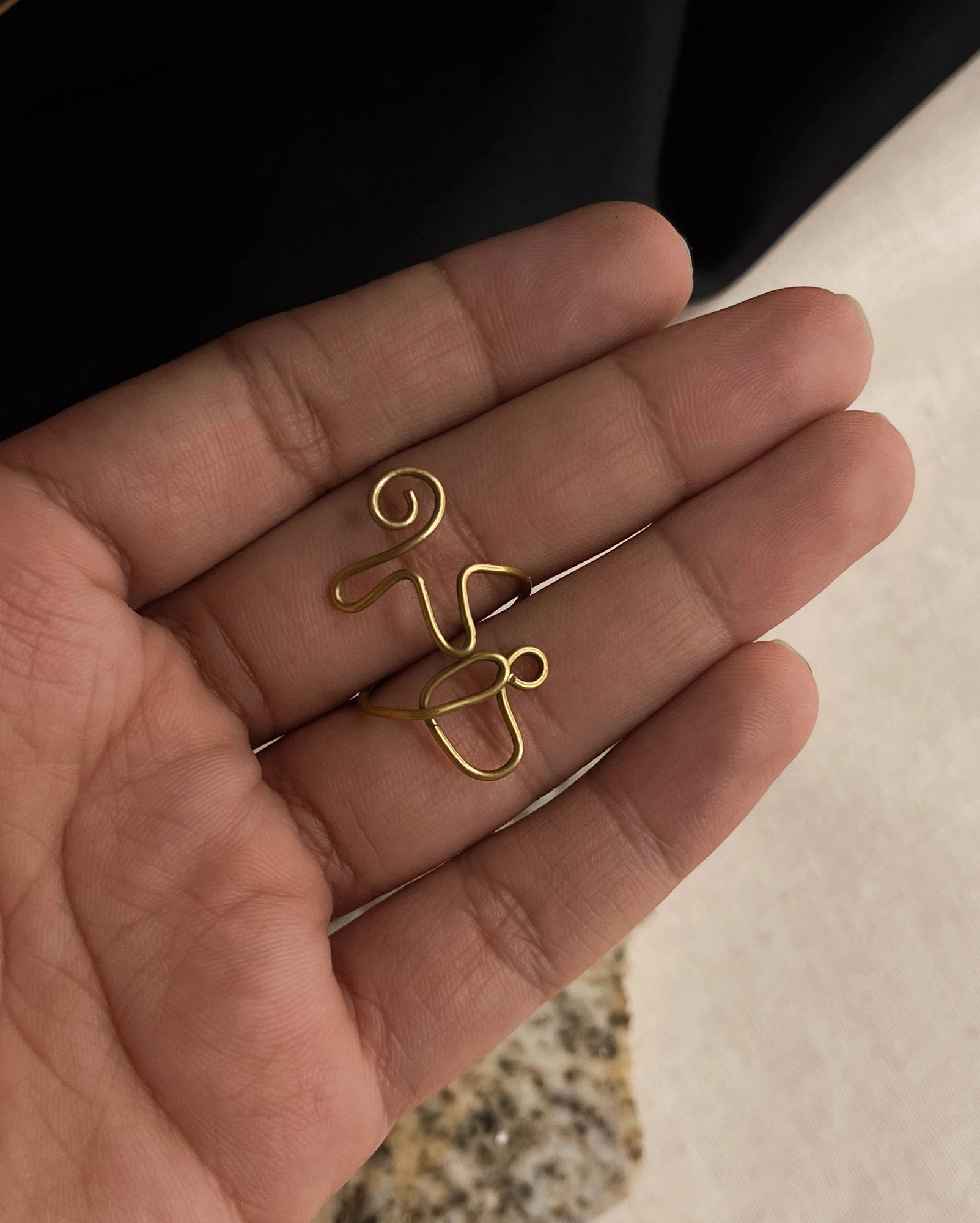 Coffee Wired Ring Brass