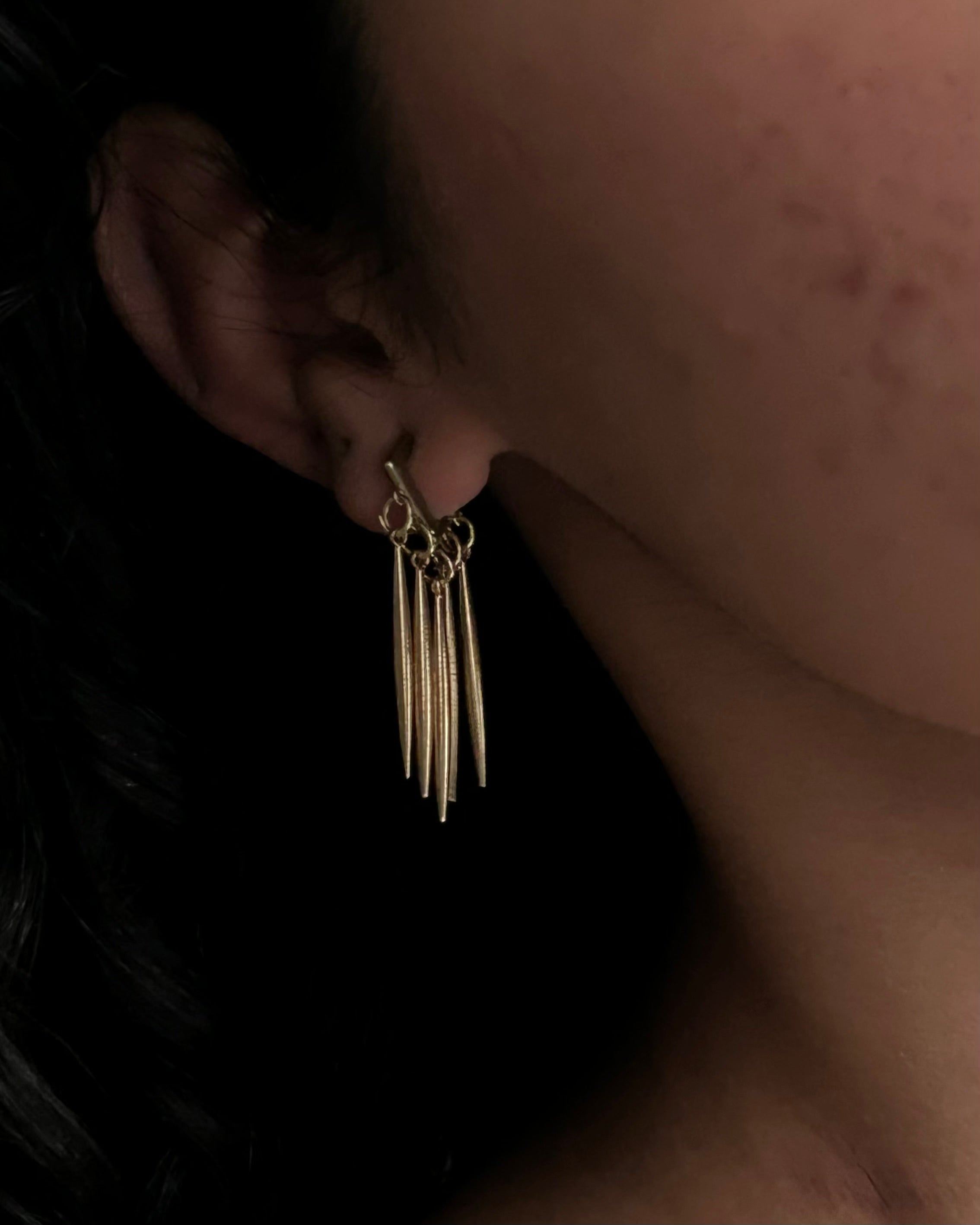 Spikes of gold Huggies