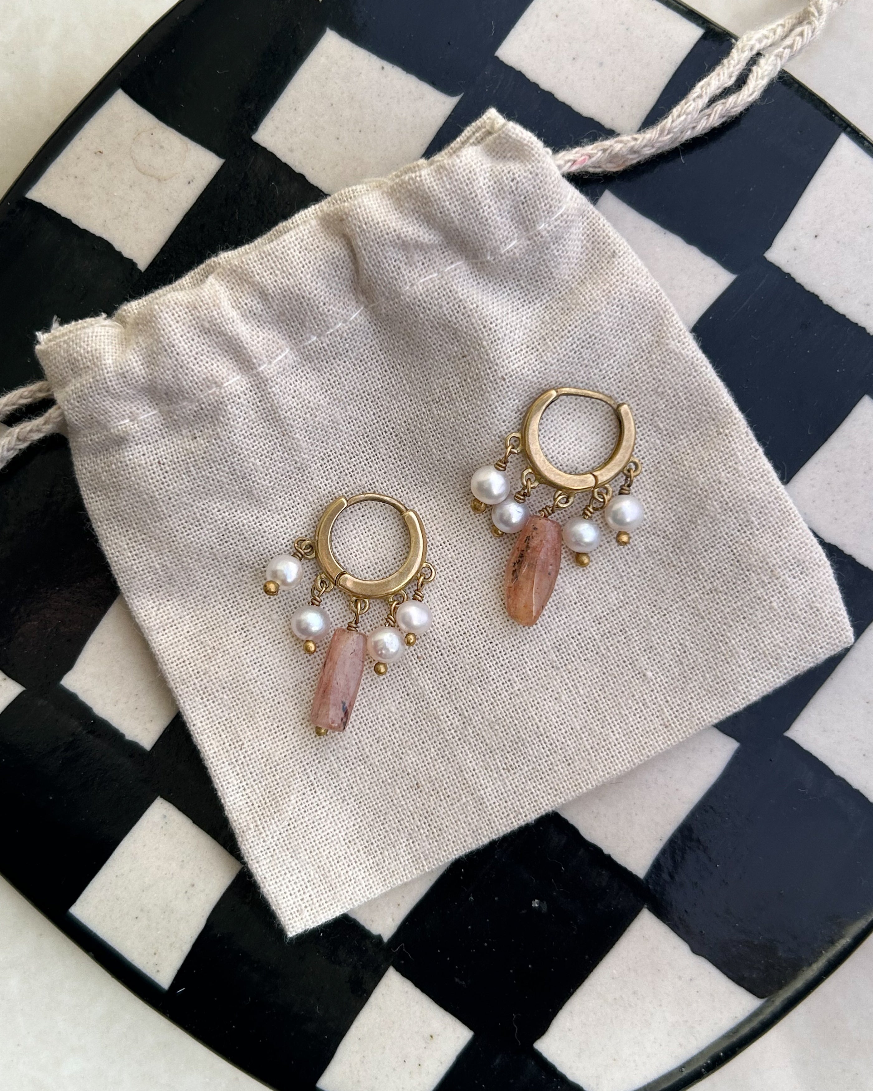 Sunstone and pearl Huggies