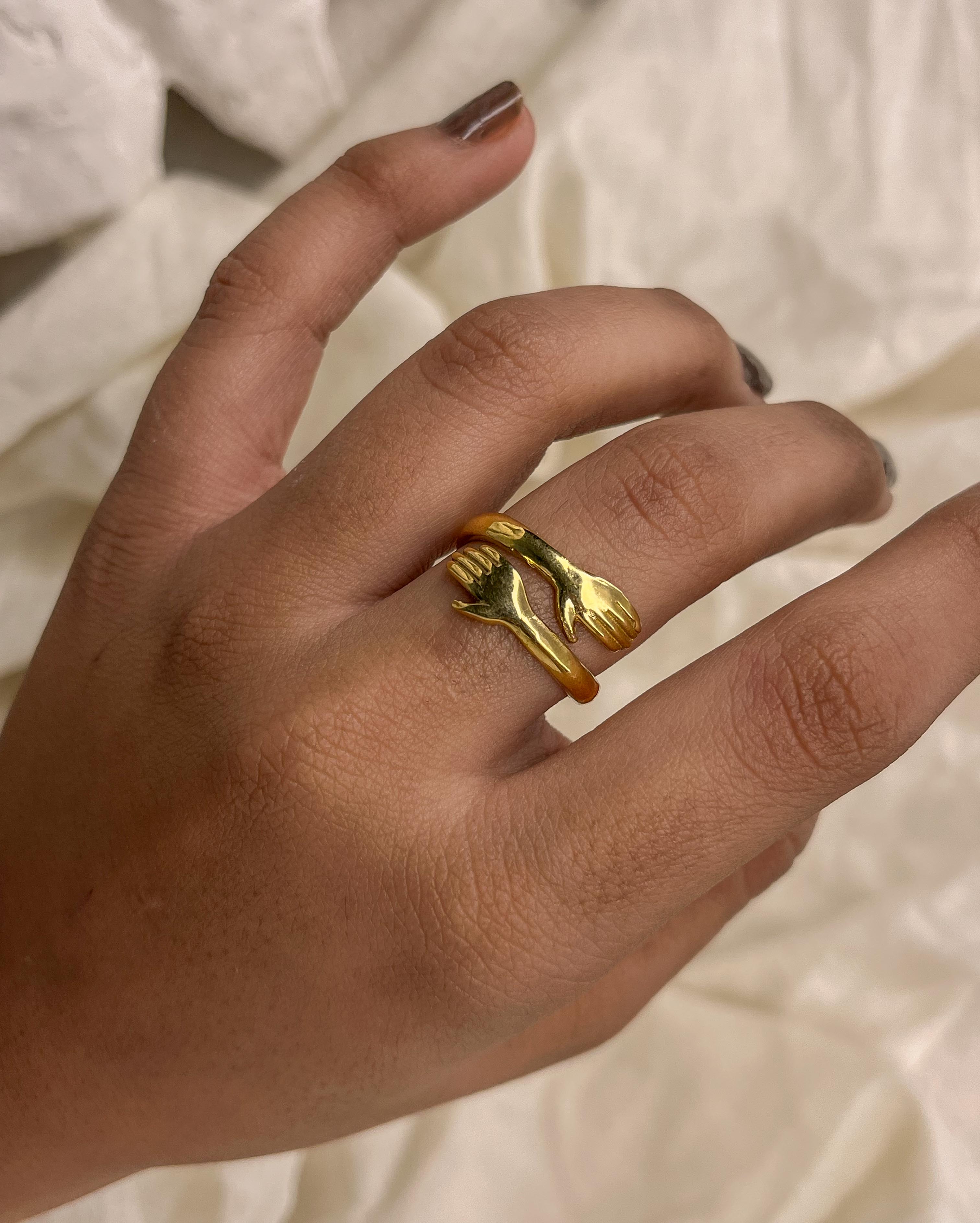 Hug Ring Brass