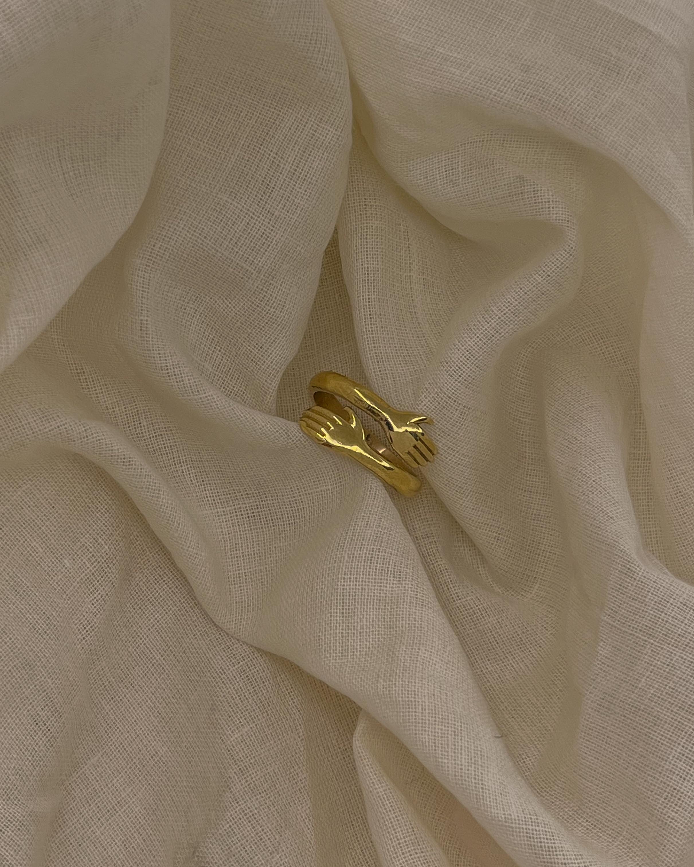 Hug Ring Brass