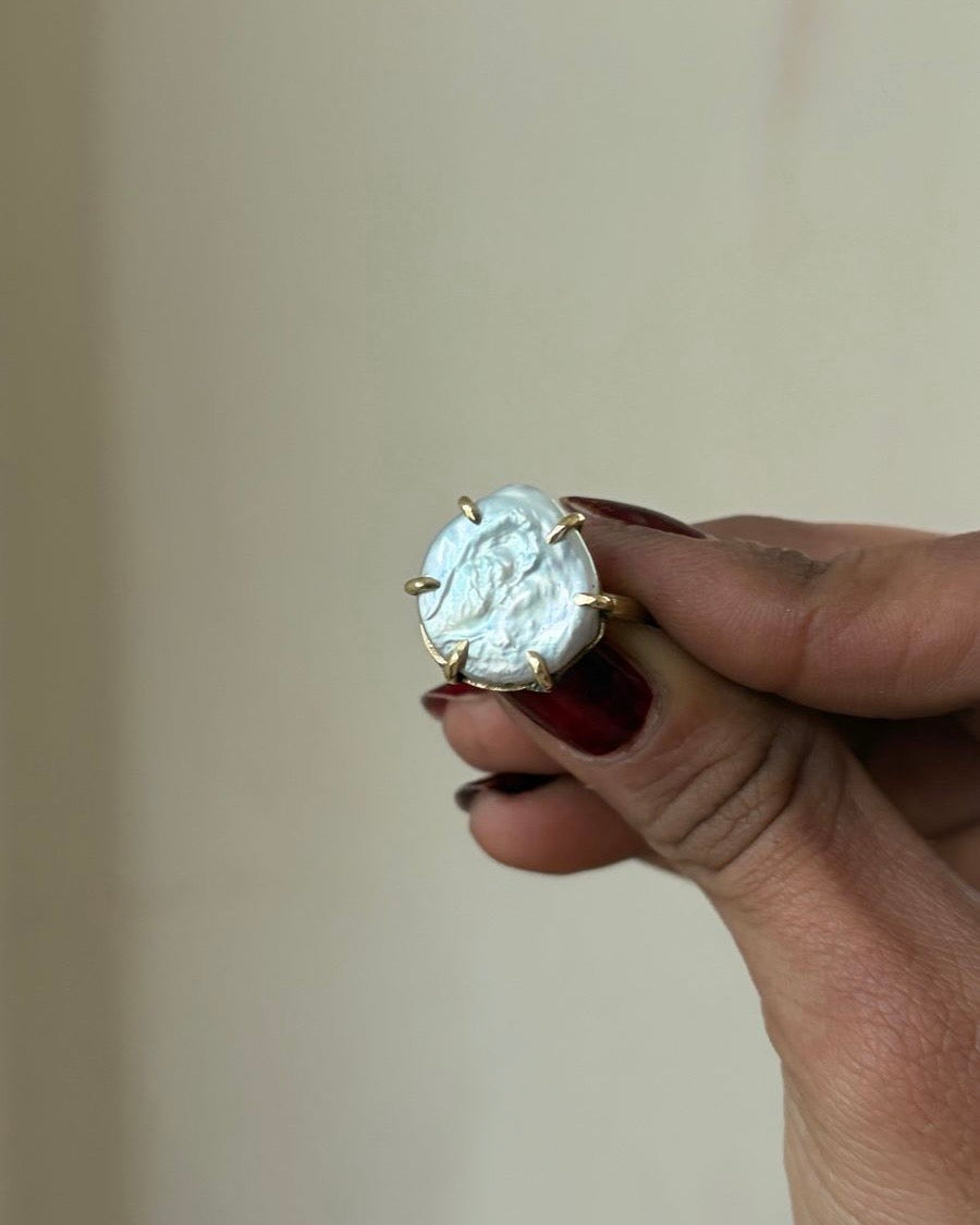 Pearl Prong Ring Brass