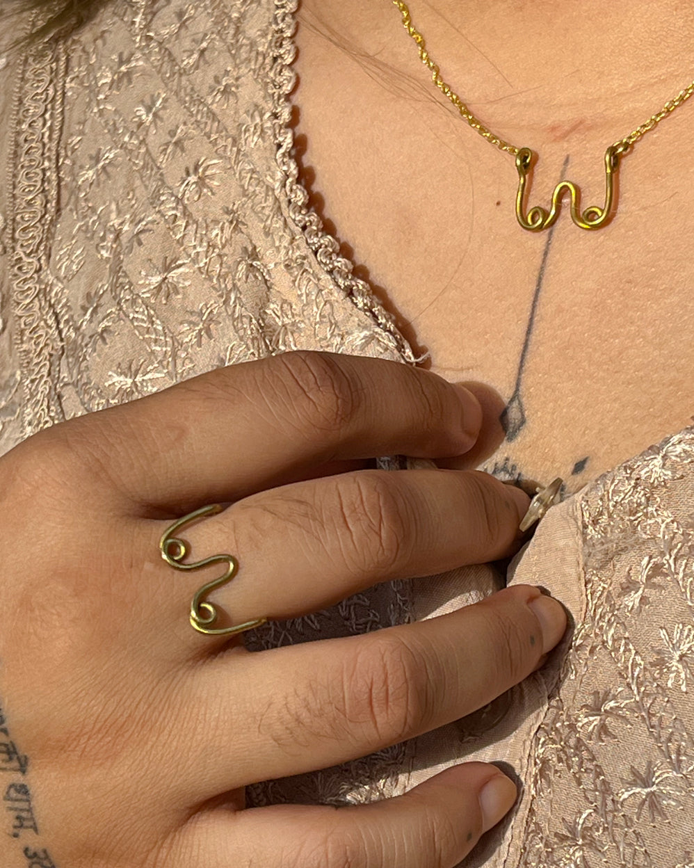Minimal Boobie Ring